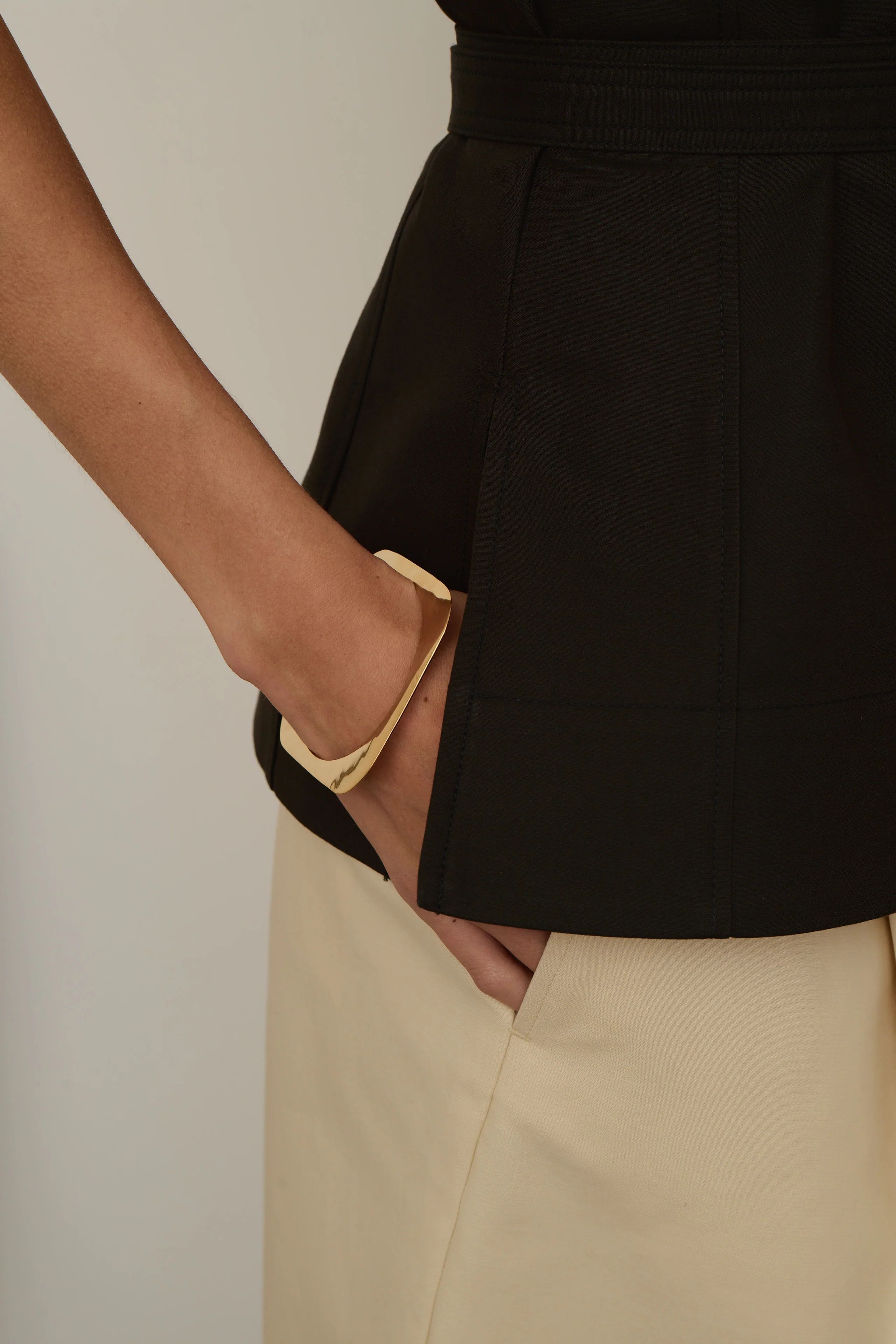 GOLD BRACELET - Image 3