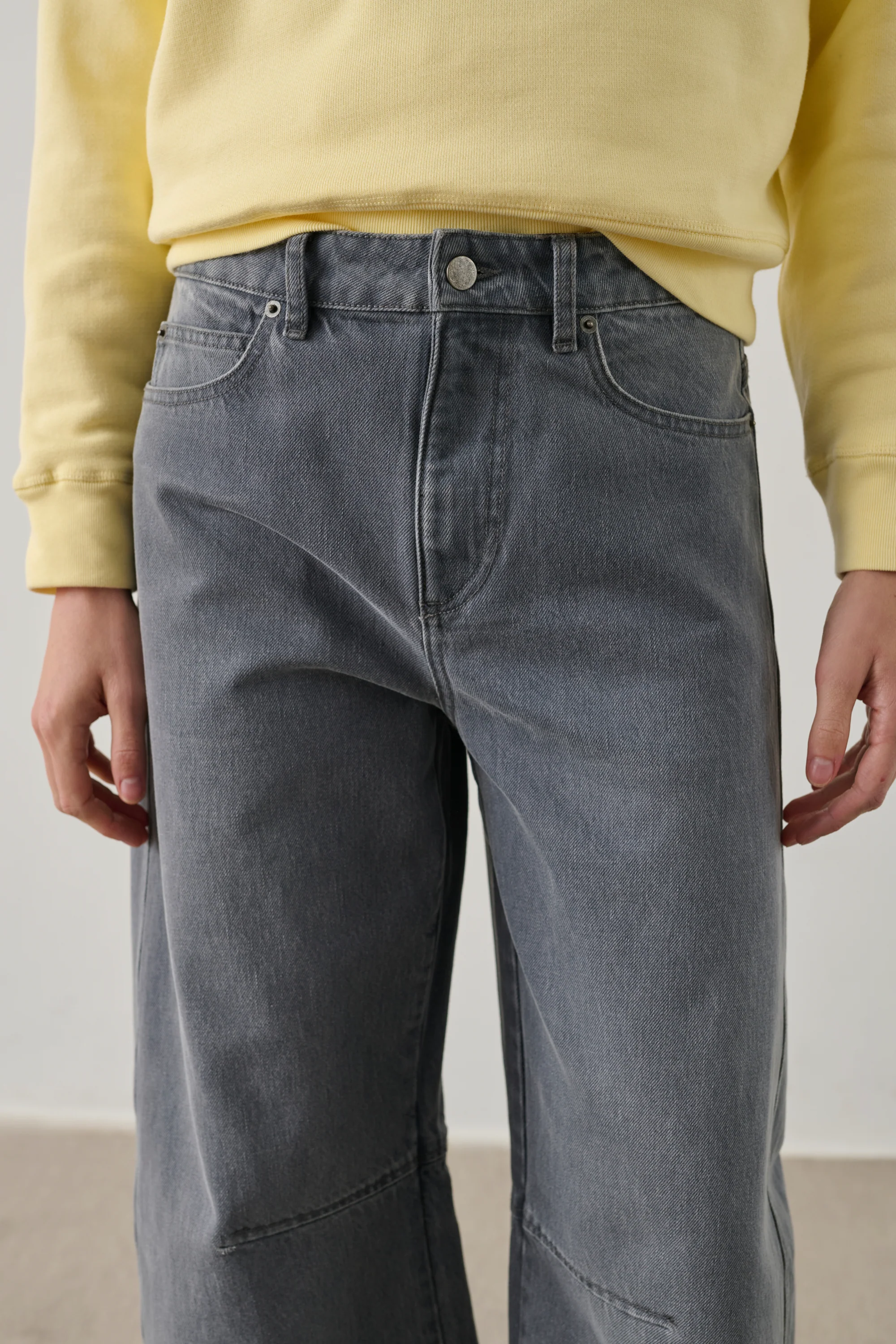 GREY GASPARD JEANS - Image 4