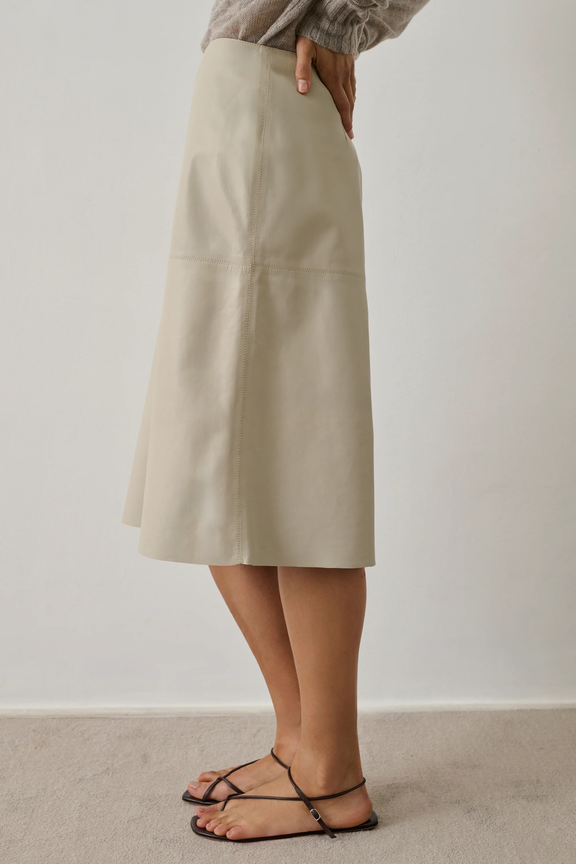 GREY GWEN SKIRT - Image 4